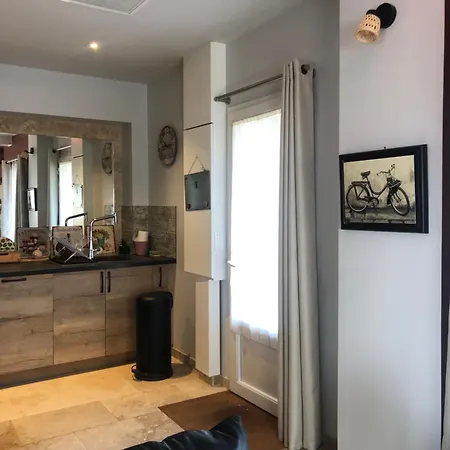 La Chapelle De Monet - Logis Jasmin Nyaraló *