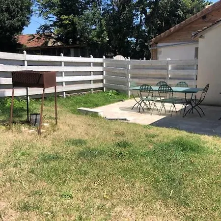 La Chapelle De Monet - Logis Jasmin Nyaraló