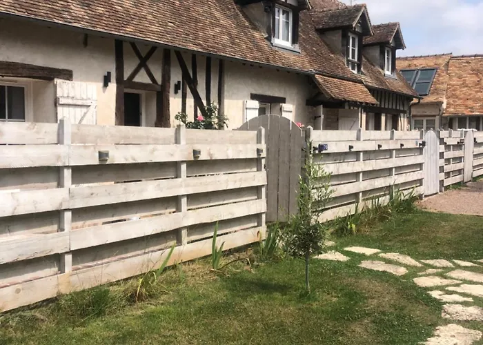 Hébergement de vacances La Chapelle De Monet - Logis Jasmin Bois-Jerome-Saint-Ouen
